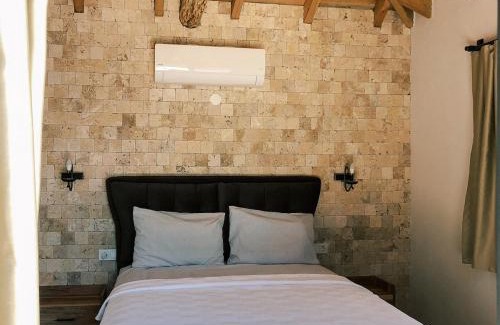 Kumluca Villa | Mountain View House with Pool Near Olympos Adrasan