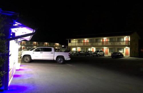 Flagstaff Hotel | Mountain View Inn