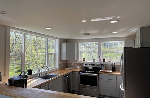 Old Chatham Cottage | Mountain View Retreat in Hudson Valley near Berkshire Attractions