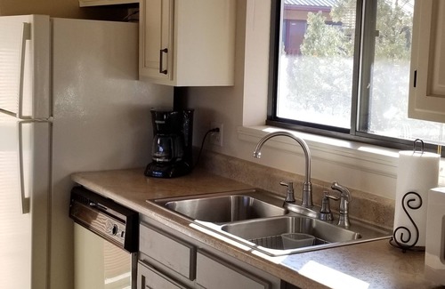 Pagosa Springs Condo | Mountain views, 30 minutes to Wolf Creek, close to restaurants, pubs and shops.