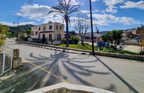 Agios Theodoros Apartment | Mountains Retreat Rooms & Suites Apt.4