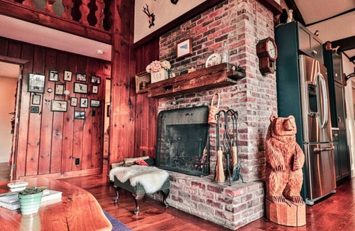 Franconia Ski Chalet | Mountainside Chalet at Mittersill