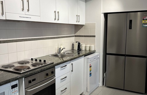 Perth Central Business District Apartment | Mounts Bay Stay Two Bedroom Apt. Near Kings Park - Free Parking - Wi-Fi