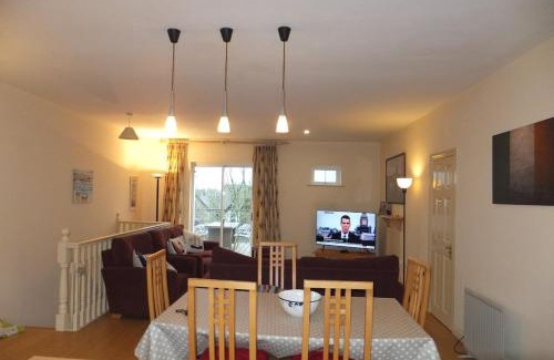 Mountshannon House | Mountshannon getaway, home from home