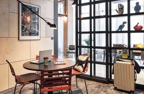 Pyrzowice Hotel | Moxy Katowice Airport