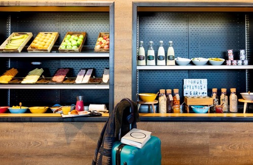 Custom House Hotel | Moxy London Excel