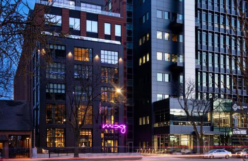 Marquette Hotel | Moxy Madison Downtown