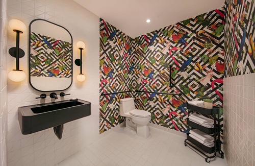 Bowery Hotel | Moxy NYC Lower East Side