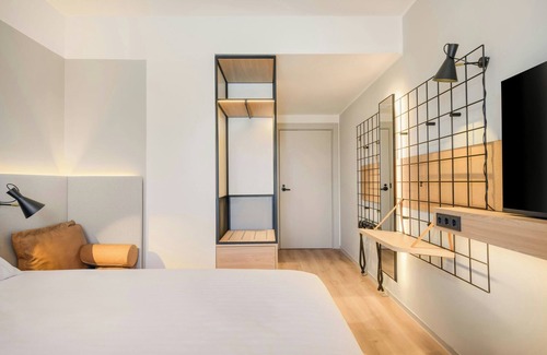 Torre Annunziata Hotel | Moxy Pompeii