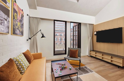 Putuo Hotel | Moxy Shanghai Putuo