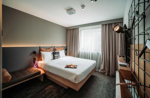 Sion Hotel | Moxy Sion
