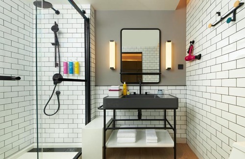 Zhonglou Shangquan Hotel | Moxy Xi'an Downtown