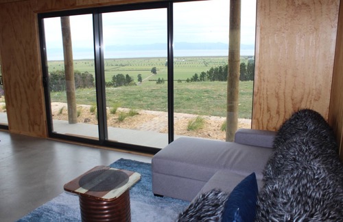 Waitakaruru Apartment | Moydrum Country Escape over looking the Firth of Thames