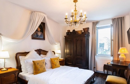 Szentendrei Hotel | Mr. Görgey Art Hotel & Bisztró