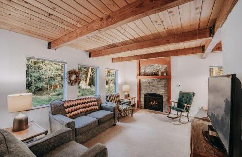 Maple Falls Ski Chalet | Mt Baker Lodging - Cabin 67 - Private 2-story cabin with a private hot tub