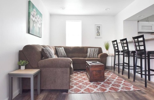Mount Washington Apartment | Mt Washington Gem-Near Views & Off Street Parking!