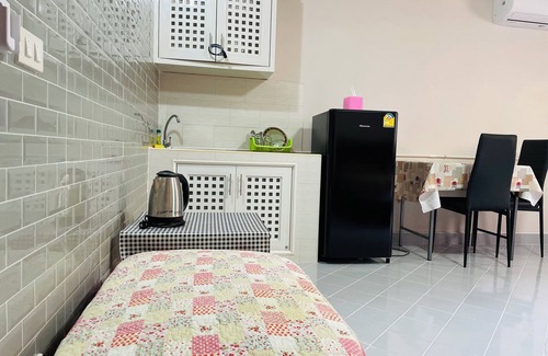 Ban Mai Apartment | Muangthong C3, C4 near Impact by Anna