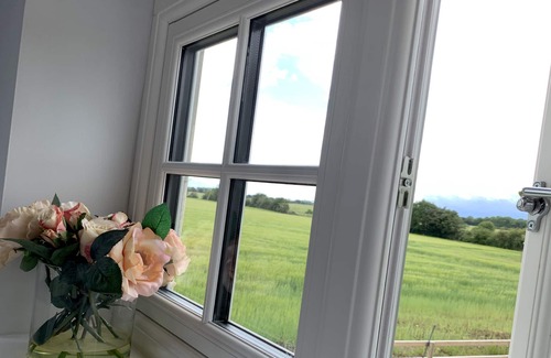 Eye House | Mulberry Cottage, Suffolk with private Hot Tub