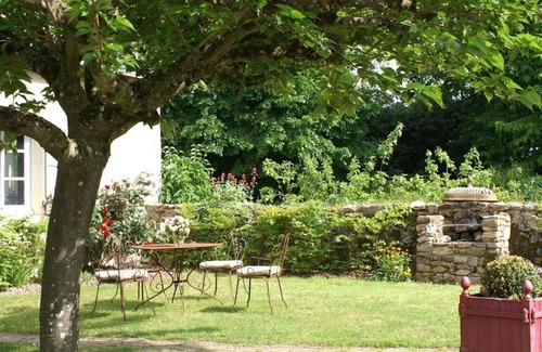 Blaison-Saint-Sulpice House | Mulberry tree cottage at Château de la Giraudière between Angers and Saumur