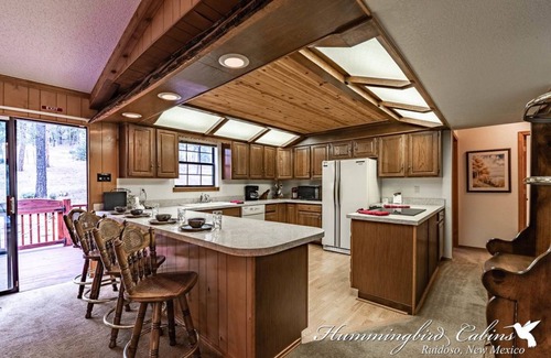 Ruidoso Cabin | Mule Deer Lodge with Hot Tub