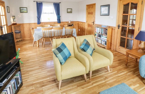 Enniscrone Cottage | MULLANEY’S, family friendly in Enniscrone, County Sligo