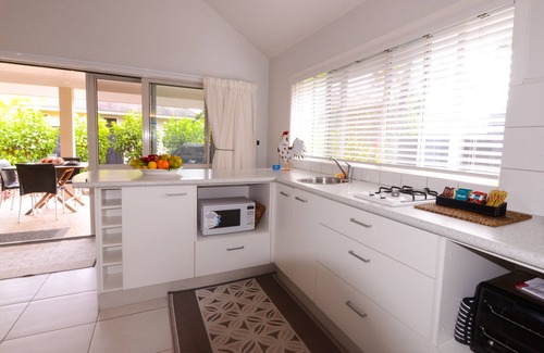 Tapere of Titikaveka Villa | Multi Award Winning Makayla Palms - Villa Tiare