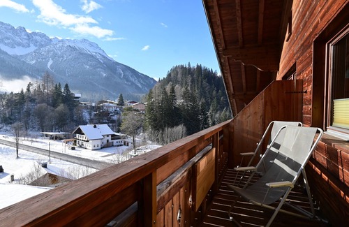 Biberwier Apartment | Multi-bed room for 3 guests with 26m² in Biberwier (183570)