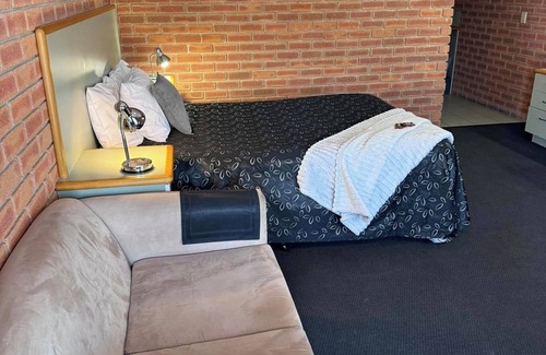 Mulwala Hotel | Mulwala Paradise Palms Motel