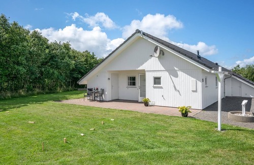 Bork Havn House | "Munder" - 1.2km to the inlet by Interhome