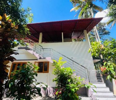 Munroe Island House | Munroe Meadows