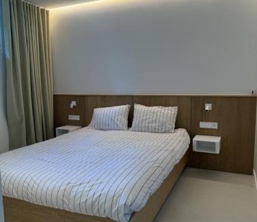Le Pecq Bed & Breakfast | Murmures - Luxury Guesthouse St Germain en Laye