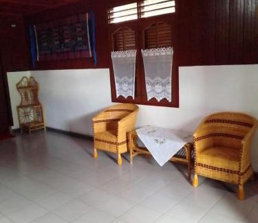 Tuk Tuk House | Murni Homestay Tuktuk Samosir