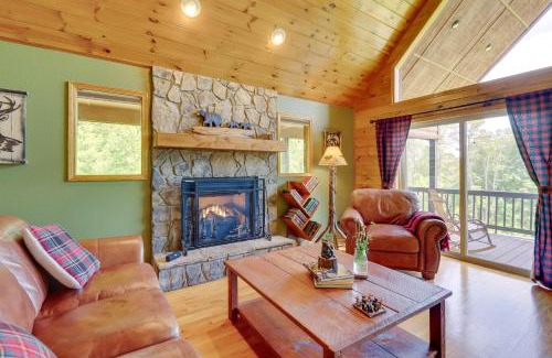 Unaka House | Murphy Cabin with Hot Tub, Fire Pit and Mountain Views