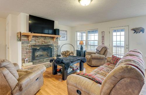 Unaka House | Murphy Home with Mountain View 15 Mi to Ocoee River