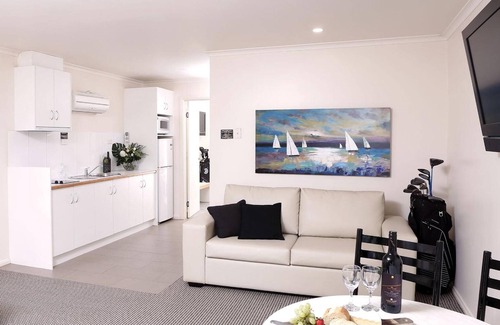 Swan Hill Hotel | Murray Downs Resort