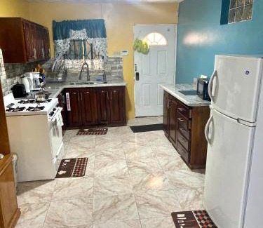 Mandeville Apartment | Murray's Cool Spot