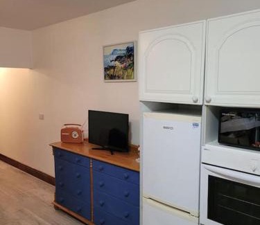 Killeshandra Apartment | Murray's Lodge: Self-Catering Accommodation.