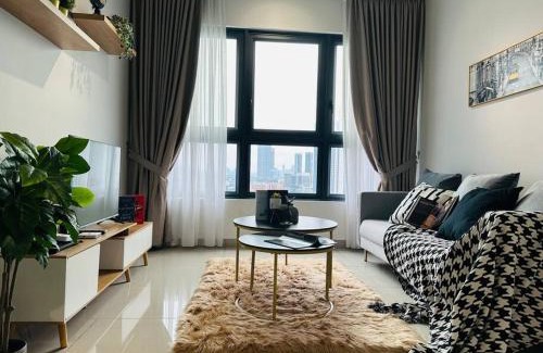 Taman Pertama Apartment | MVA17#Family Suite 8pax 3 Rooms M Vertica Velocity Mall Cheras IKEA Mytown Short Walk to MRT & LRT Maluri