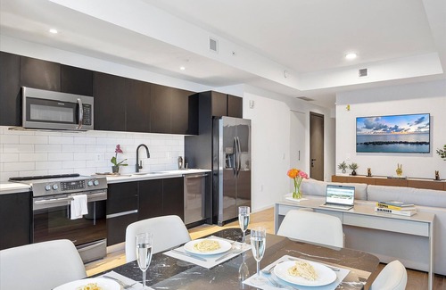 Downtown Miami Apartment | MVR - Only for VIP Travelers - Luxe Stay in Downtown