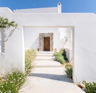 Faros Armenistis Villa | My Castle House - MG Villas Mykonos