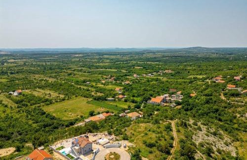 Benkovac House | MY DALMATIA - Villa Pezer with heated swimming pool, sauna and Jacuzzi