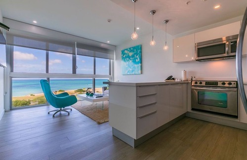 Palm Beach Condo | My happy place, this beach condo!