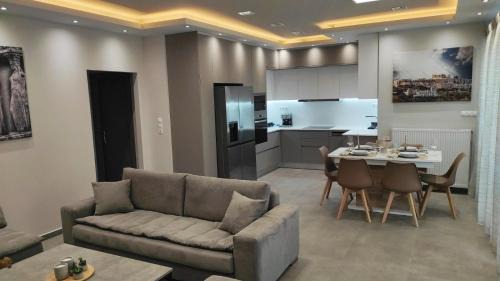 Peristeri Apartment | My Home in Greece