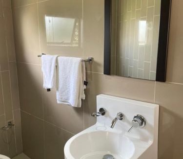 Mnquma House | My Mothers Love Guesthouse