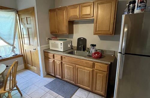 Lynn Apartment | My peaceful one bedroom apartment has everything you need for your Lynn trip.