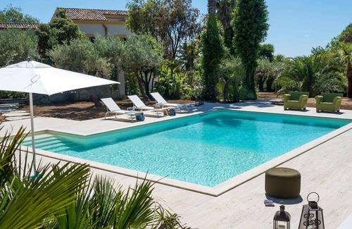 Salemi Villa | My Rental Homes - Green Villa immersed into a Mediterranean garden with heated pool