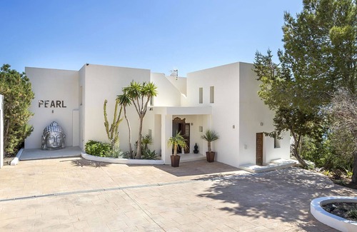 Es Cubells Villa | My Rental Homes - Villa Turchese with sea view and infinity pool