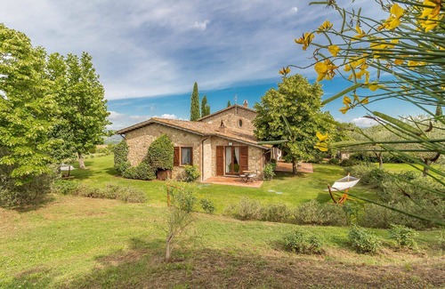Guardea Villa | My Rental Homes - Villa Molinazzo 10: pool and lovely view of the surrounding hills