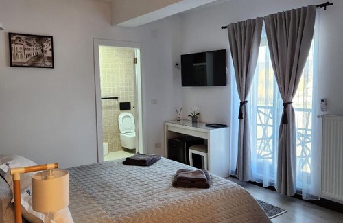 Curtea De Arges House | My room accommodation