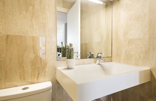 Sant Gervasi Apartment | My Space Barcelona 2 Apart. with private pool in Sant Gervasi for 20 people